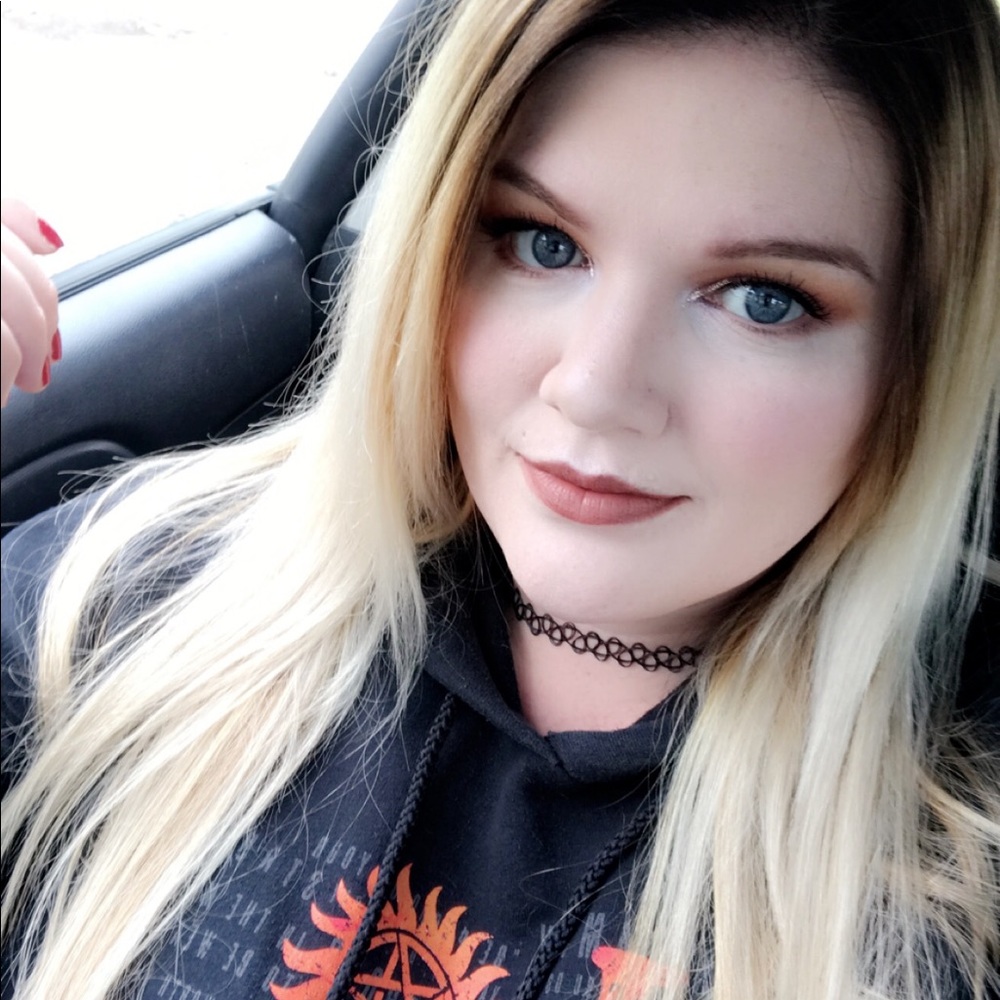 Meet your Posher, Ash!